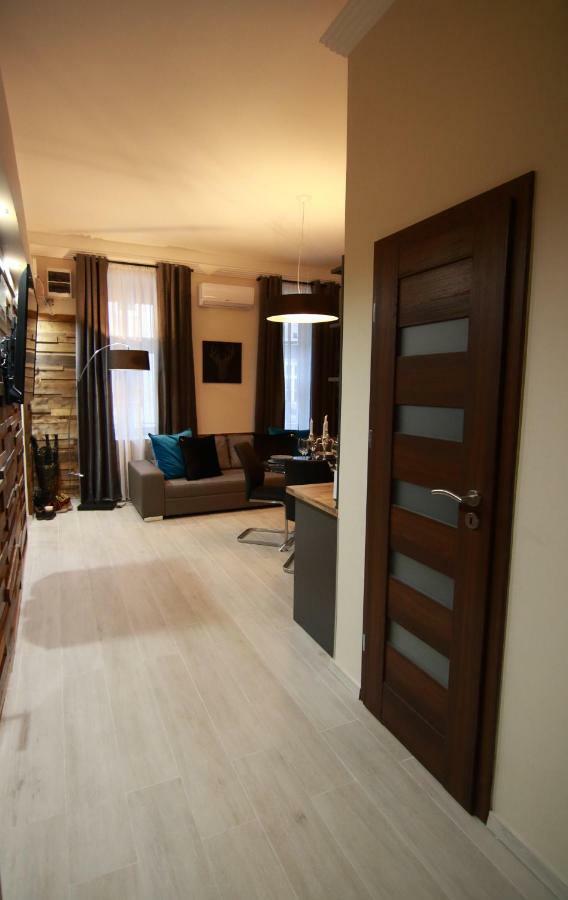 Apartamento Center Of The Center, The Grand Deluxe Budapest Exterior foto