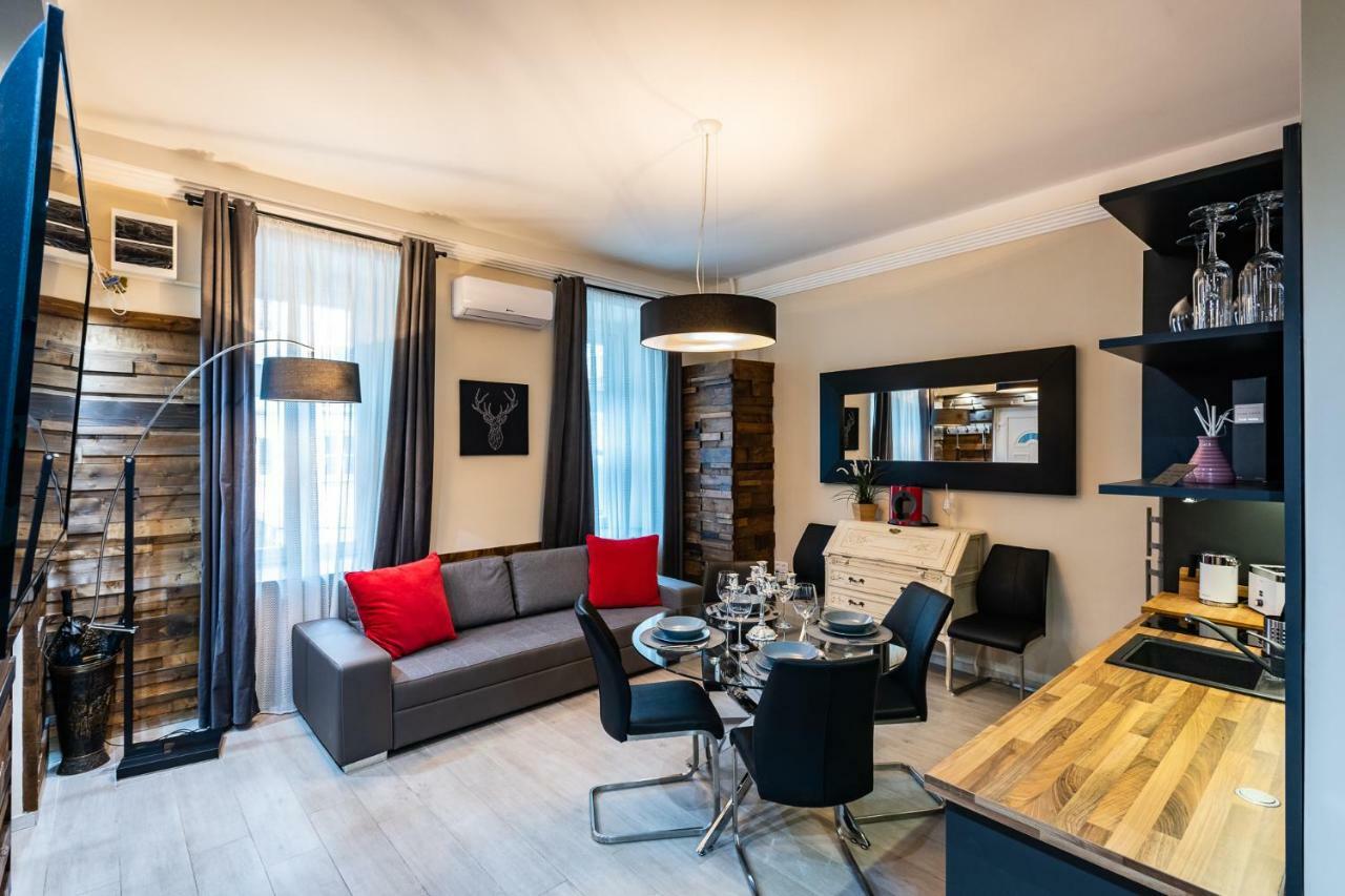Apartamento Center Of The Center, The Grand Deluxe Budapest Exterior foto